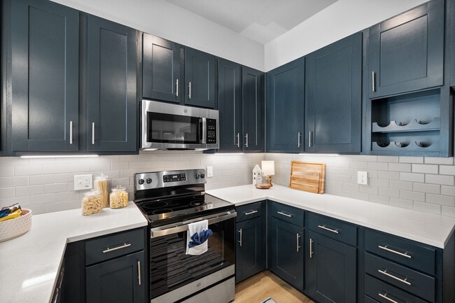 Building Photo - The Gibson