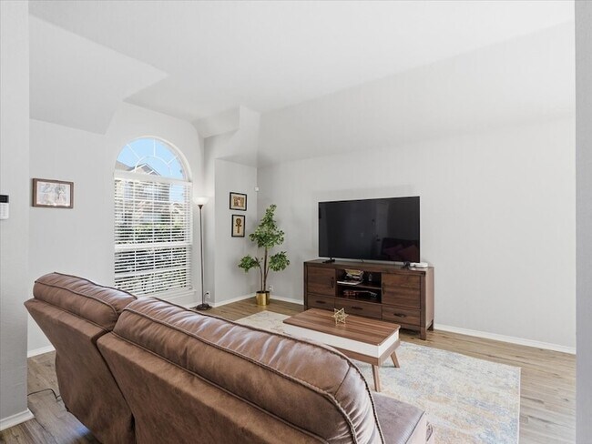 Foto del edificio - 1316 Pelham Ln