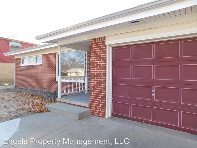 Building Photo - 2 br, 1 bath House - 1333 E Alturas St.