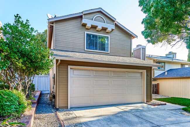 Building Photo - 216 Sandy Cove Ln