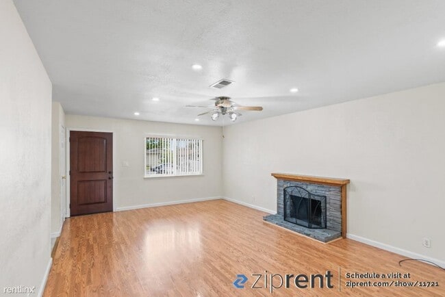 Building Photo - 3 br, 2 bath House - 1571 Dennis Avenue, M...