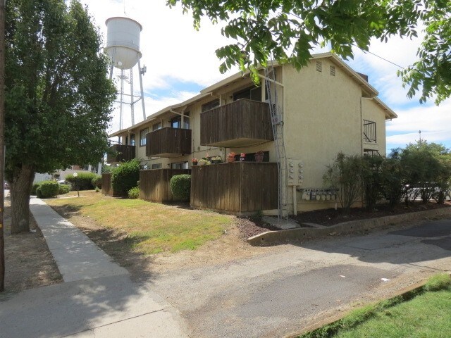 Building Photo - Maxwell Garden Apartments