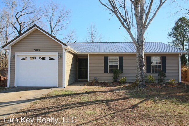 Foto del edificio - 3 br, 1.5 bath House - 3023 Apple Valley Lane