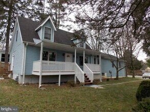 Building Photo - 9415 Monroe St