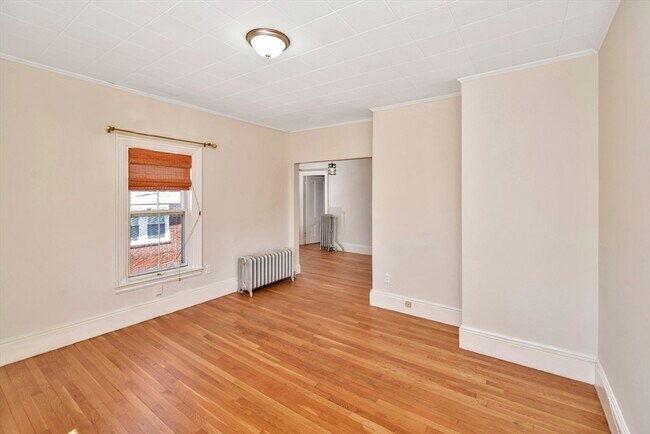 Building Photo - 492 Metropolitan Ave