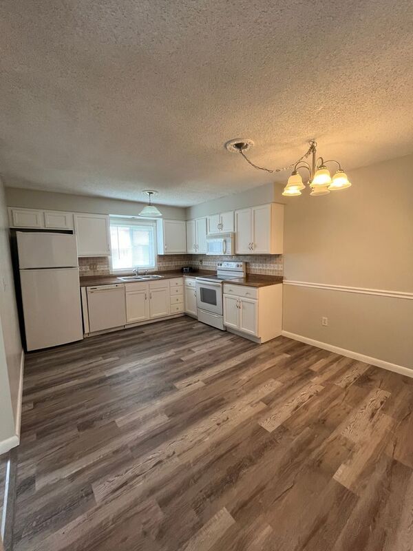 Foto del edificio - 525 Conway Rd