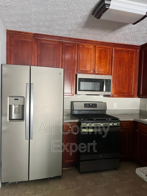 Foto del edificio - 5480 Mountain Top Pl