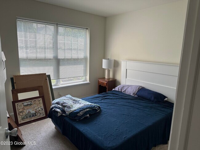 Foto del edificio - 6 Ascot Cir