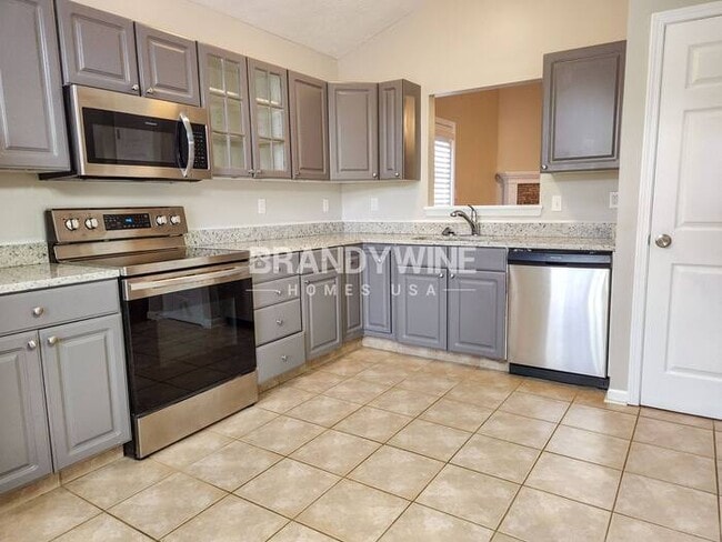 Building Photo - 460 Polk Manor Dr