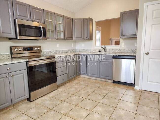 Foto del edificio - 460 Polk Manor Dr