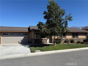 Building Photo - 34646 Pinewood Ct