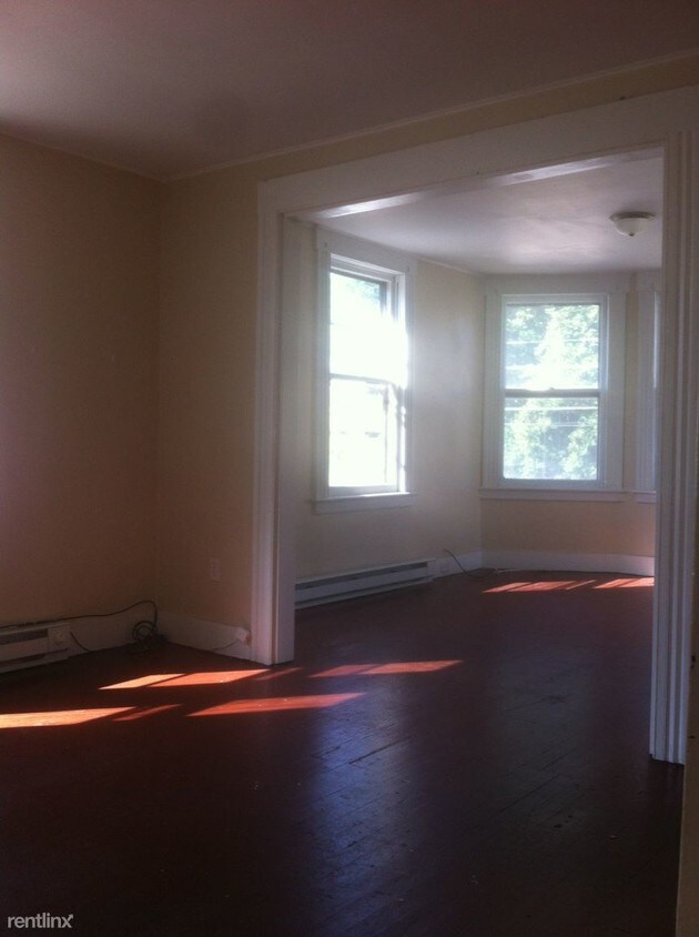 Primary Photo - 491 S Main St