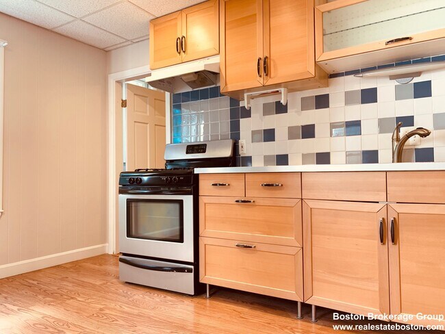 Foto del edificio - 105 Buttonwood St
