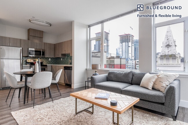 Building Photo - 224 Pontius Ave N