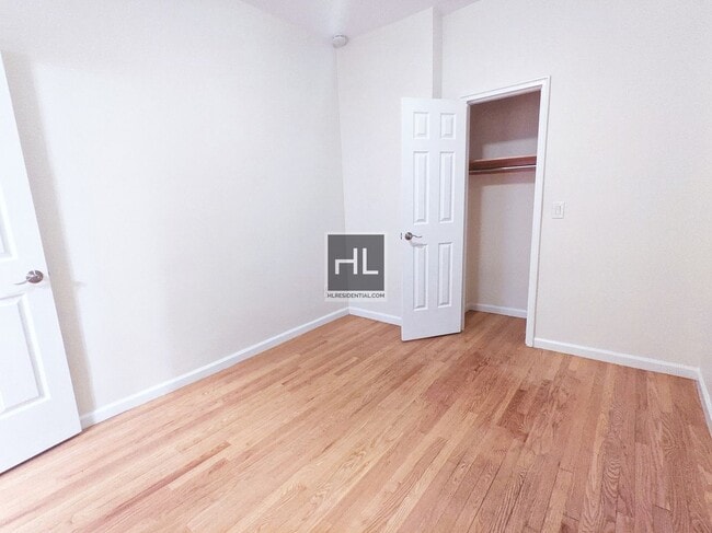 Foto del edificio - EAST 82 STREET