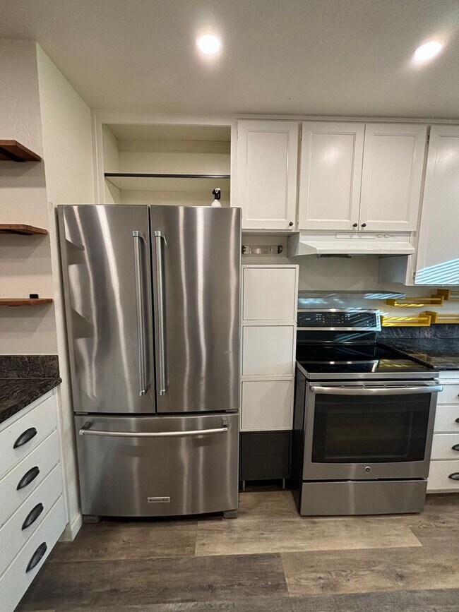 Building Photo - Discover Your Next Home - Available for Immediate Occupancy