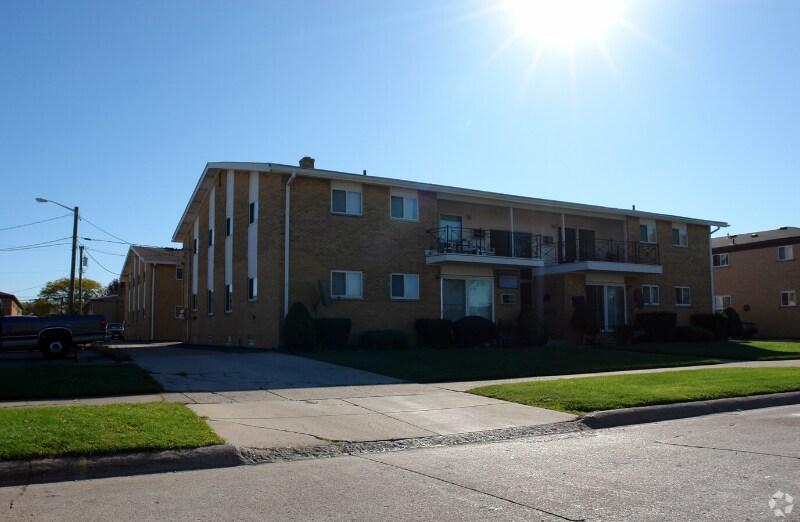 Primary Photo - 29158 Longview Ave