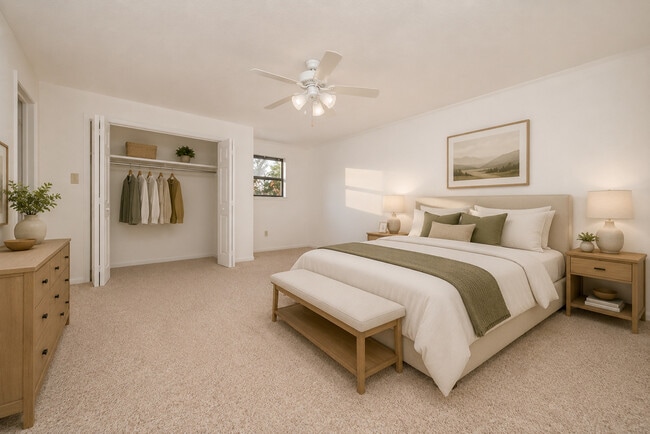 Building Photo - Earl’s Point Condominiums