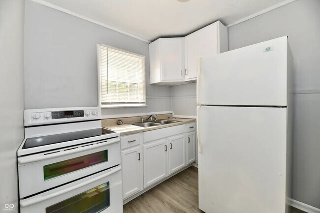 Foto del edificio - 2966 N Olney St