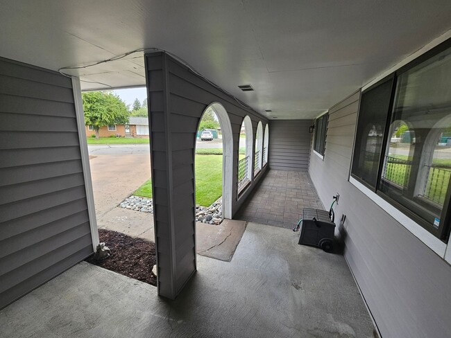 Foto del edificio - Beautifully Remodeled Home in the Valley
