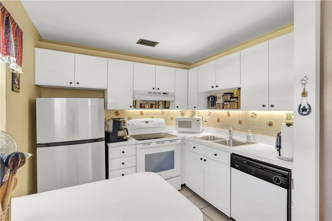 Foto del edificio - 35 Pine Arbor Ln