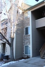 Building Photo - 7429 S Alkire St