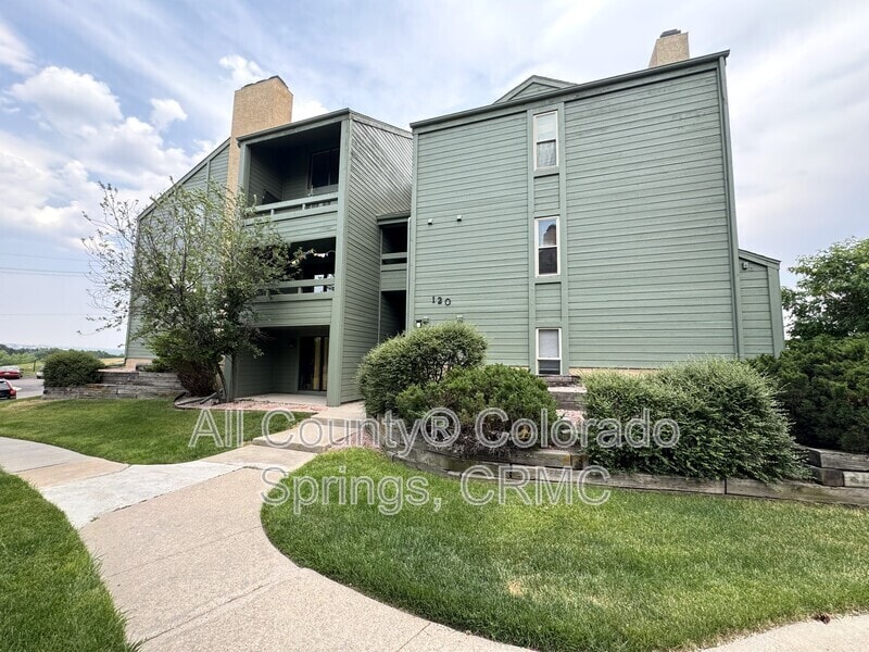Photo - 120 W Rockrimmon Blvd