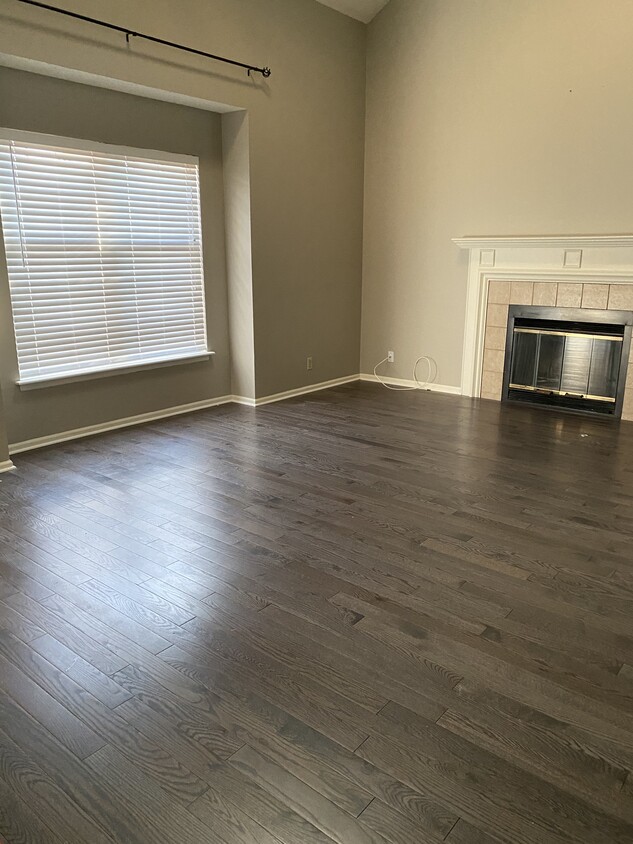 Living room - 9103 W 121st terrace