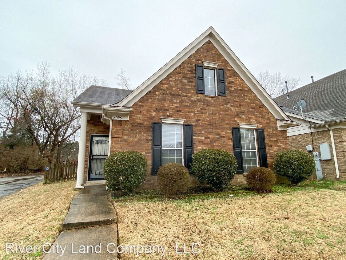 Primary Photo - 3 br, 2 bath House - 7095 Parkbrook