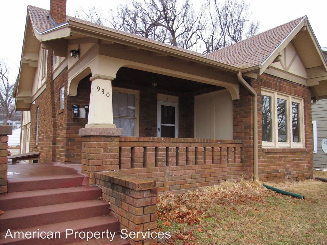 Primary Photo - 930 Bertrand St