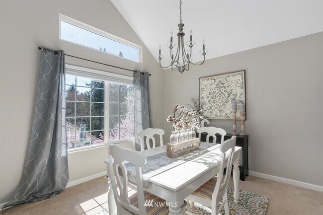 Foto del edificio - 3 Bedroom 2.5 Bath Hilltop Home w/Beautifu...