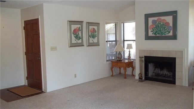Building Photo - 318 S Harbour Oaks Dr