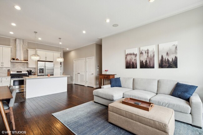 Foto del edificio - 3209 N Elston Ave