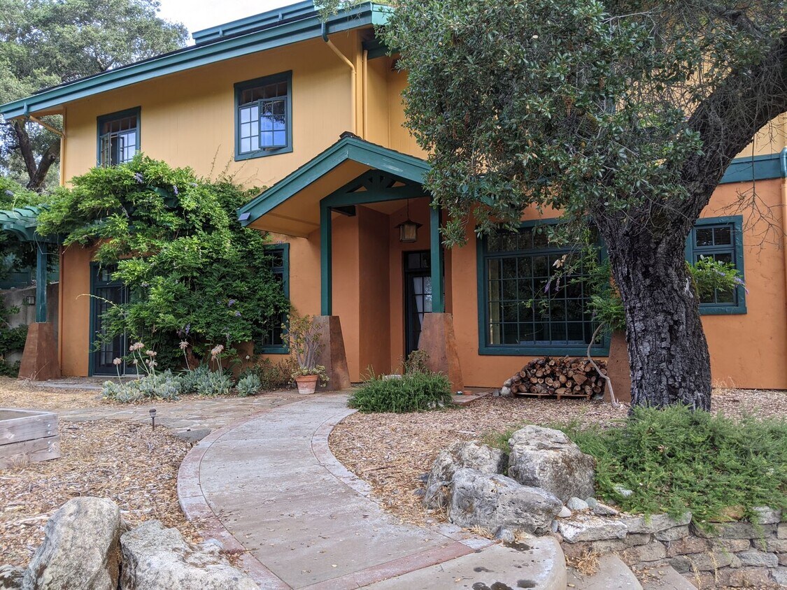 Primary Photo - Sunny Glenwood Home / Utilities Included