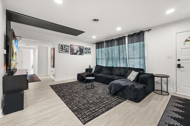 Foto del edificio - 2909 Hargill Dr