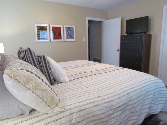 Foto del edificio - 1709 Gardenia Dr