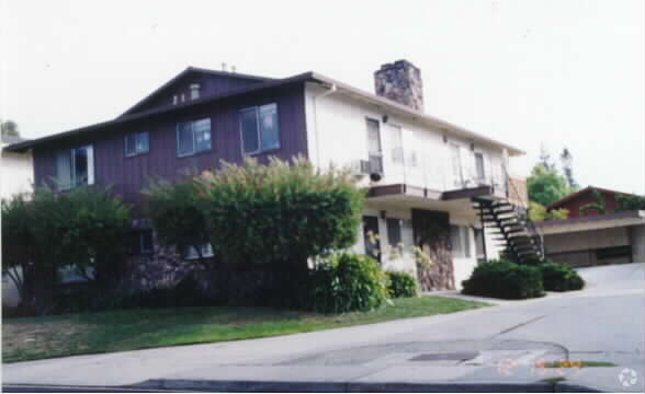 Building Photo - 5281 Balhan Ct