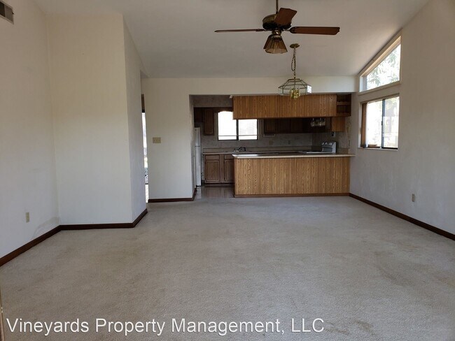Building Photo - 2 br, 2 bath House - 3319 Thomas Butler Rd