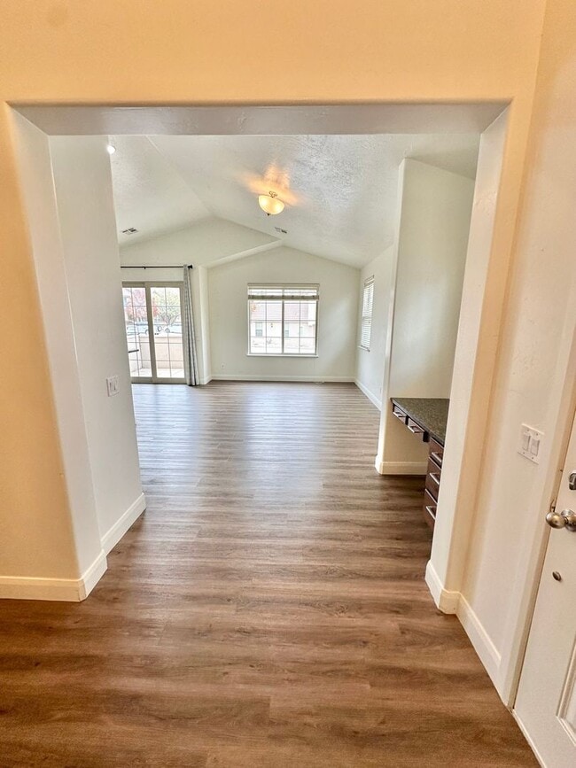 Building Photo - Casitas at Hidden Valley