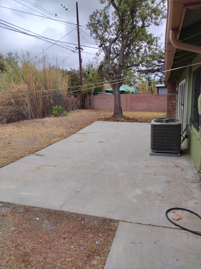 Backyard - 11813 Glamis St