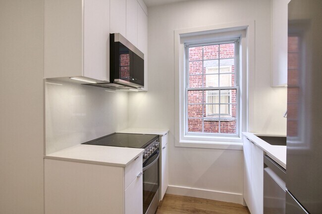 Photo du bâtiment - 2060 Rue du Fort