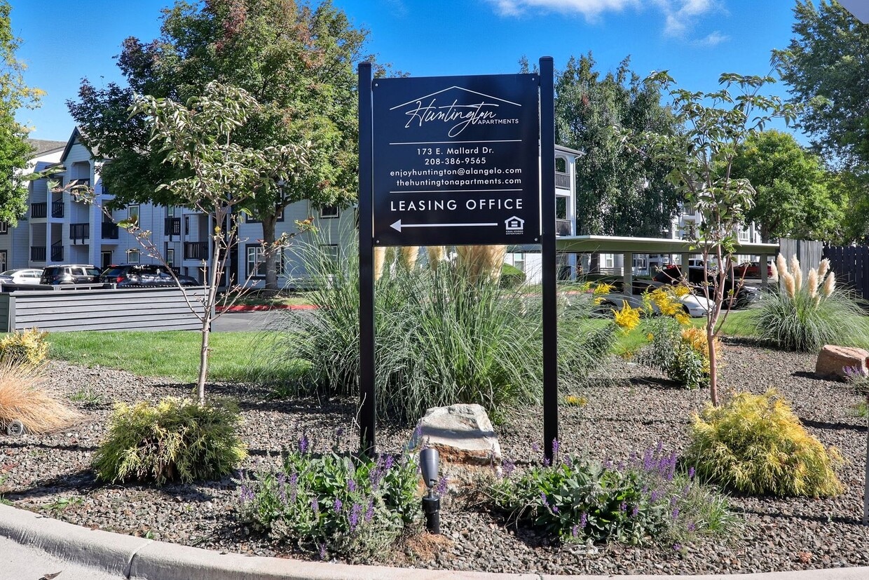 Primary Photo - Huntington