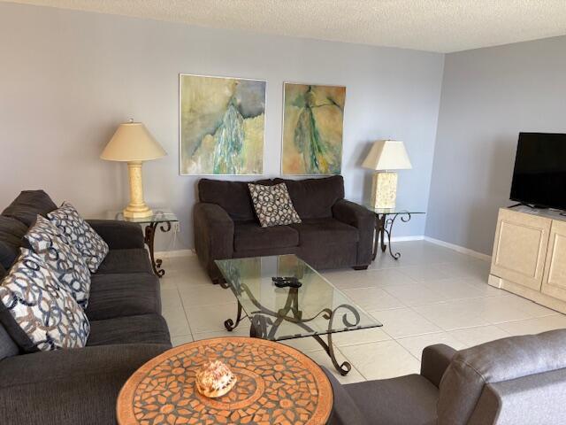 Foto principal - 2800 N Ocean Dr