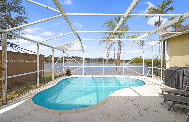 Foto del edificio - 1400 Meadows Blvd