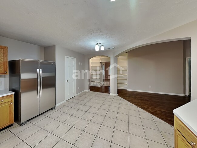 Foto del edificio - 7010 Grant Dr