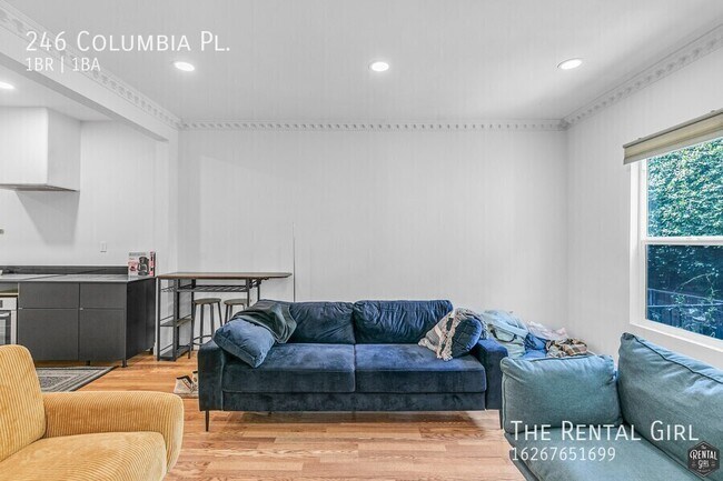 Foto del edificio - 246 Columbia Pl