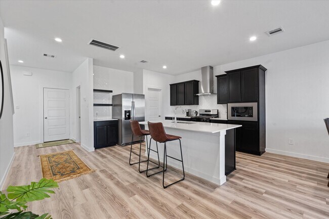 Foto del edificio - 3215 Rainwood Gate Dr