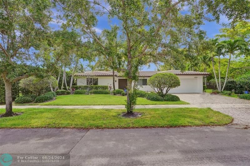 Foto principal - 20701 NE 21st Ct
