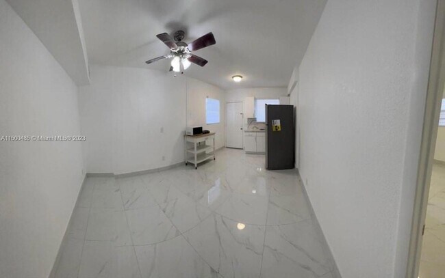 Foto del edificio - 12812 SW 20th St