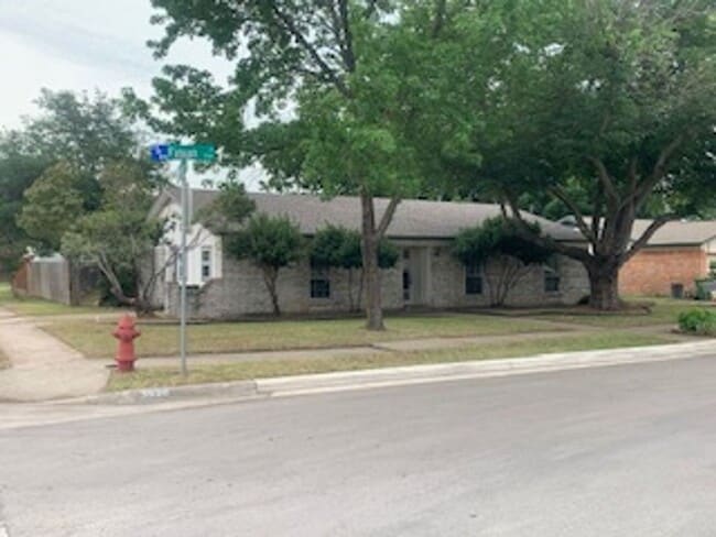 4/2/2 North Richland HIlls - 4/2/2 North Richland HIlls House